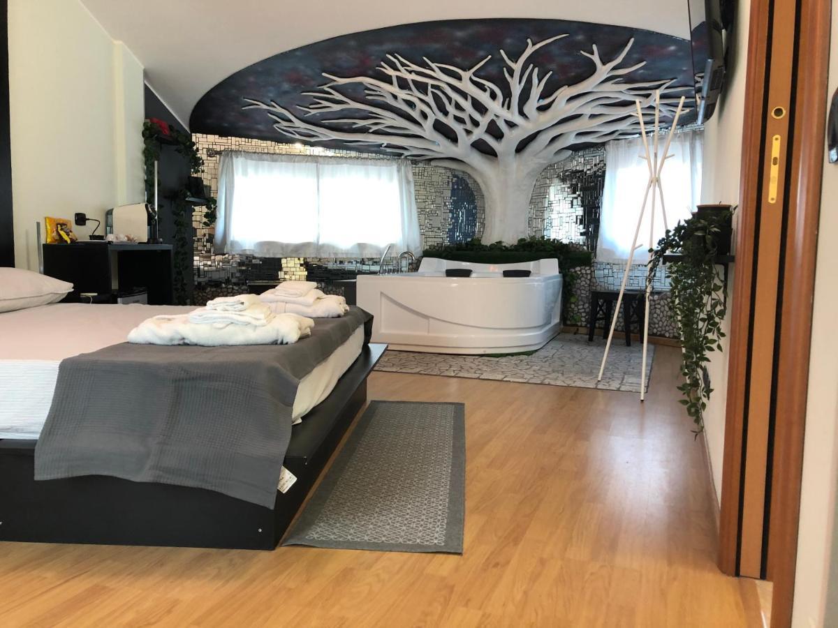 Rent Room Universe Anguillara Sabazia Exterior foto